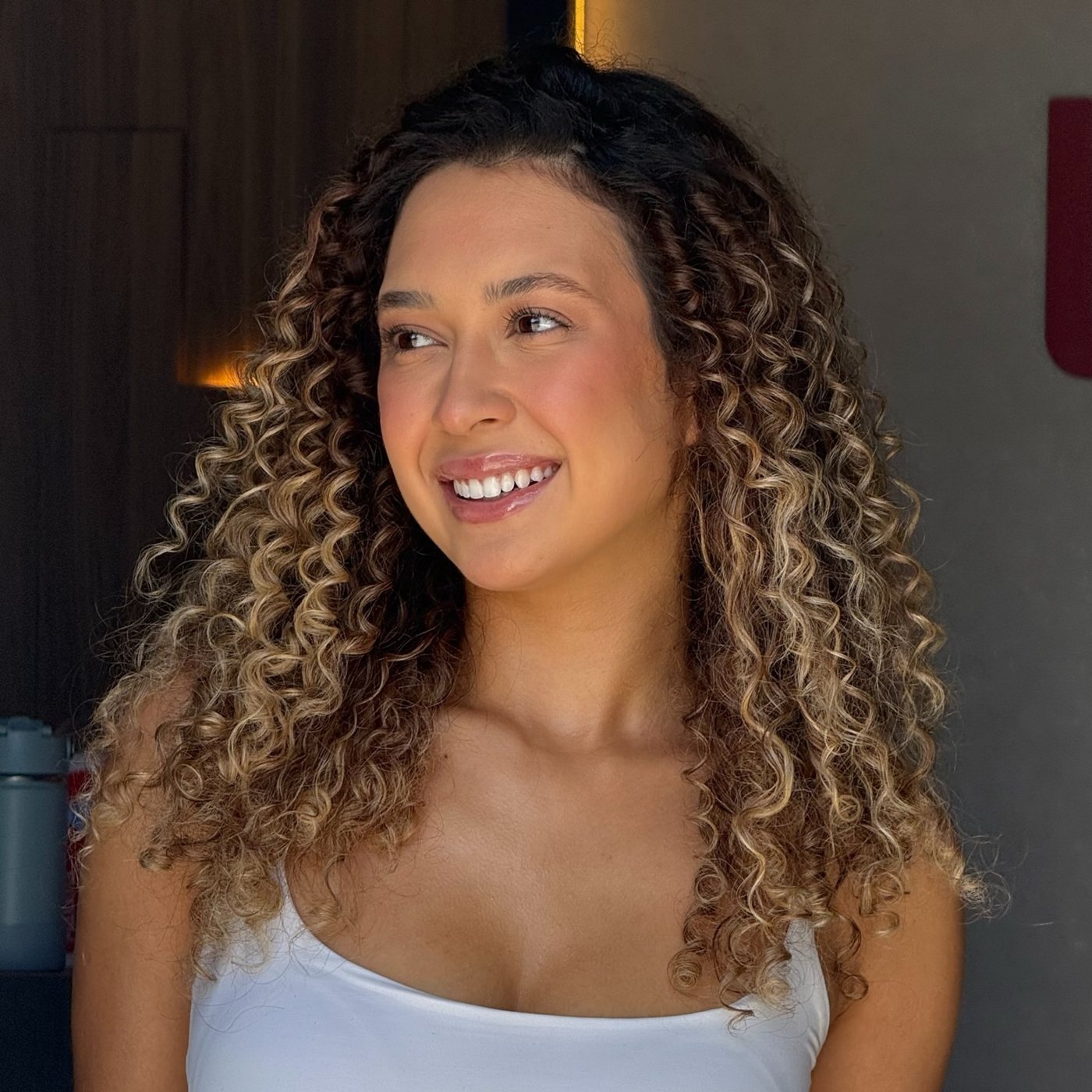 Produção beauty de maquiagem e cabelo para campanha da marca Thermalli